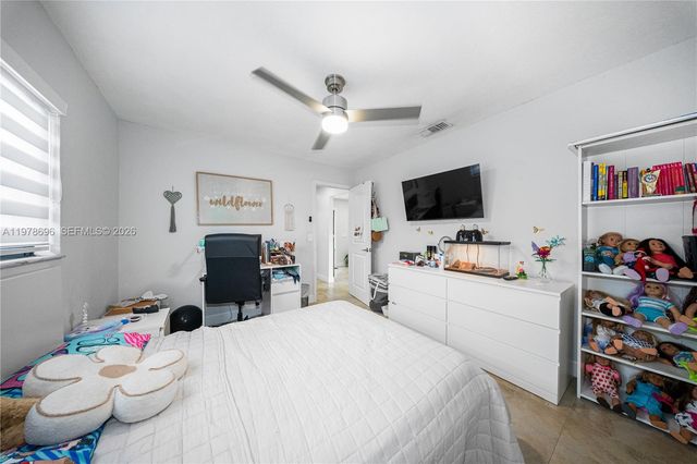 9349 NW 24th Pl, Pembroke Pines, FL 33024