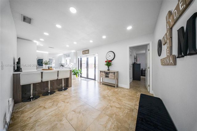 9349 NW 24th Pl, Pembroke Pines, FL 33024