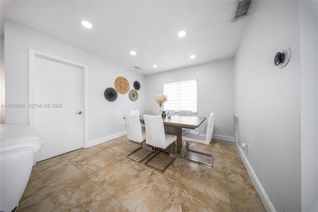 9349 NW 24th Pl, Pembroke Pines, FL 33024