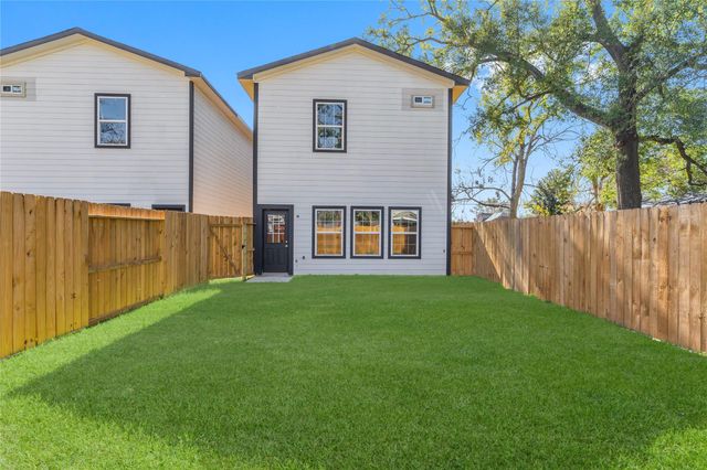 8151 Crestview Drive, Houston, TX 77028