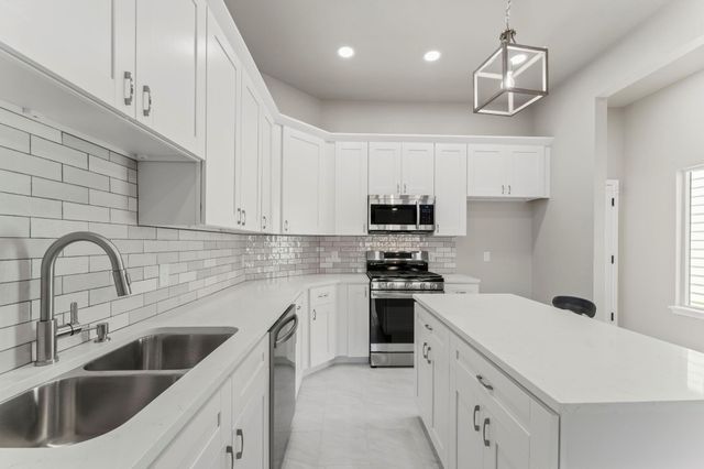 8151 Crestview Drive, Houston, TX 77028