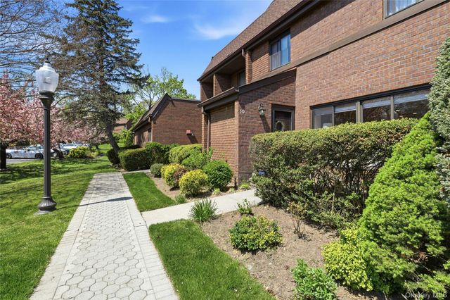 10 Oldfield 367, Roslyn, NY 11576