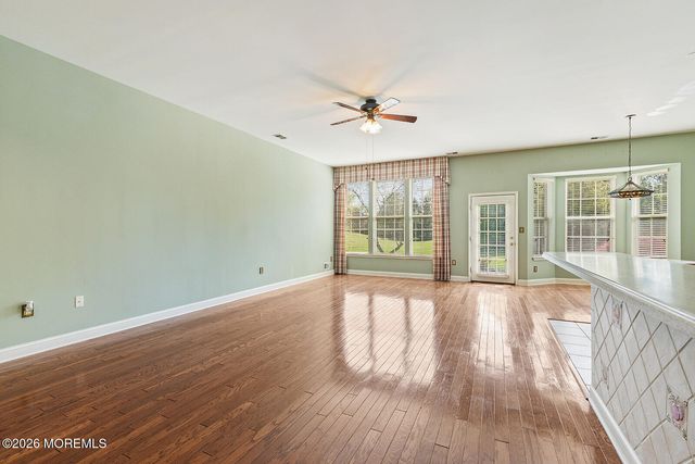 14 Williamsburg Court, Allentown, NJ 08501