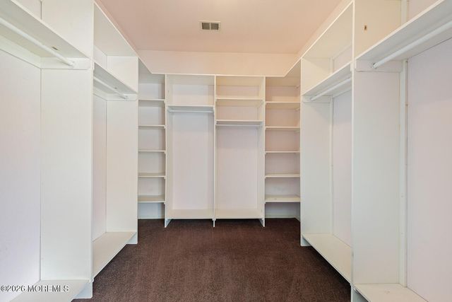 14 Williamsburg Court, Allentown, NJ 08501