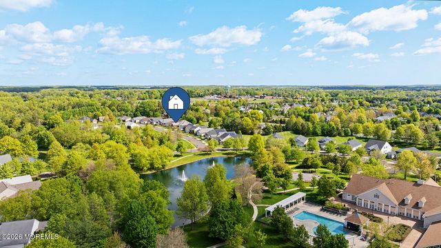 14 Williamsburg Court, Allentown, NJ 08501