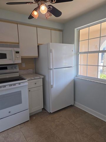 4127 HAMPTON DR 4127, New Port Richey, FL 34652