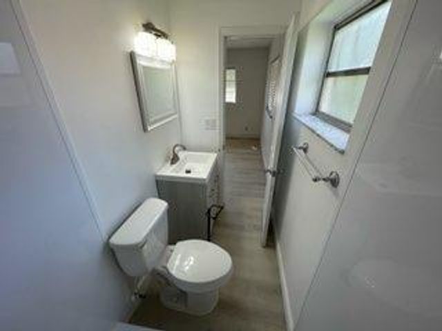11660 NW 45 Street 4, Coral Springs, FL 33065