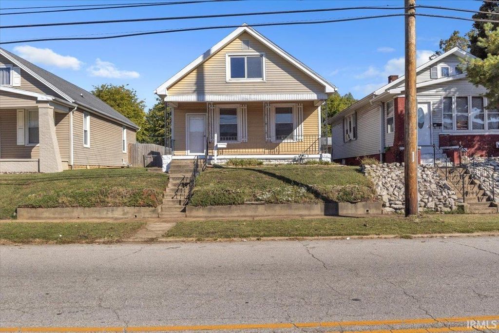 628 Maxwell Avenue, Evansville, IN 47711
