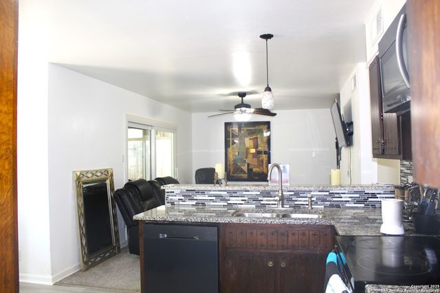 14202 Light Bend, San Antonio, TX 78217