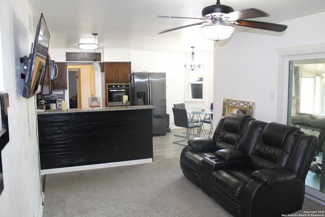 14202 Light Bend, San Antonio, TX 78217