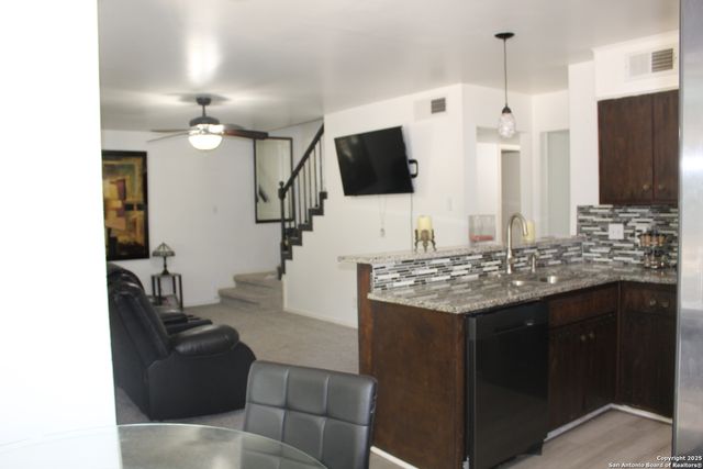 14202 Light Bend, San Antonio, TX 78217