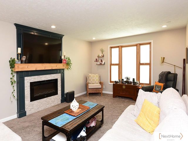 7201 Canyon Road, Lincoln, NE 68516