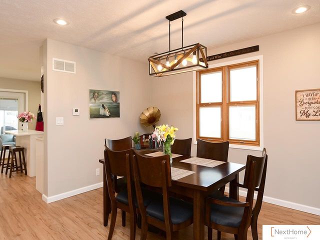 7201 Canyon Road, Lincoln, NE 68516
