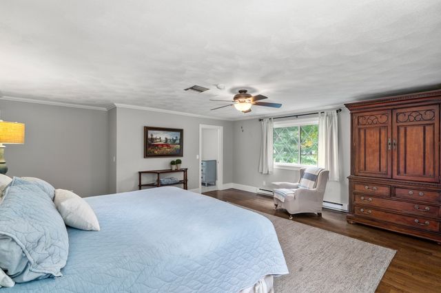 2 Rainbow Pond Dr 7, Walpole, MA 02081