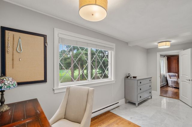 2 Rainbow Pond Dr 7, Walpole, MA 02081