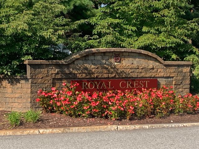 2 Rainbow Pond Dr 7, Walpole, MA 02081