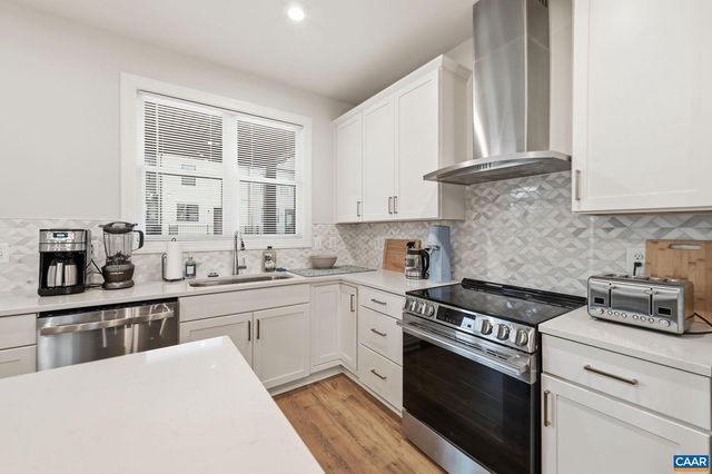 5428 GOLF DR, Crozet, VA 22932