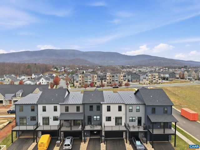 5428 GOLF DR, Crozet, VA 22932