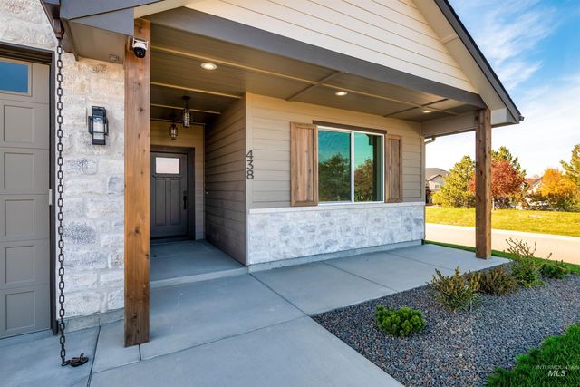 438 E Elaine Ct, Nampa, ID 83686
