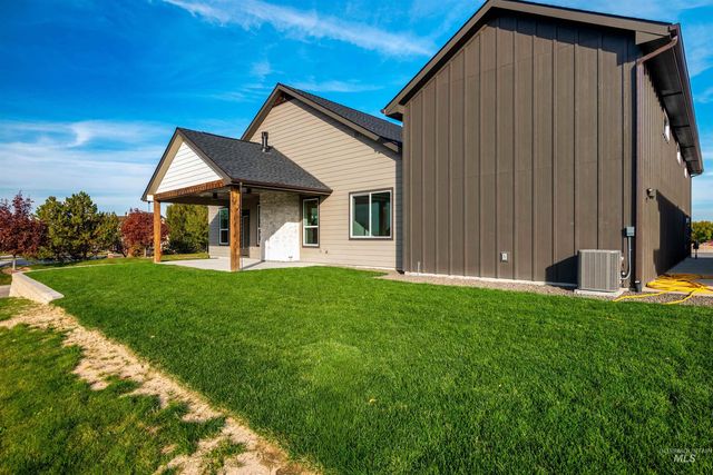 438 E Elaine Ct, Nampa, ID 83686