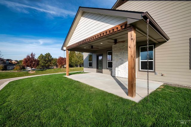 438 E Elaine Ct, Nampa, ID 83686