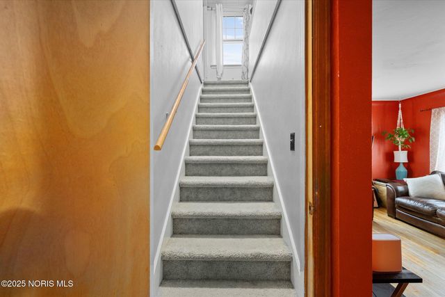 2842 Oak Grove Place, Toledo, OH 43613