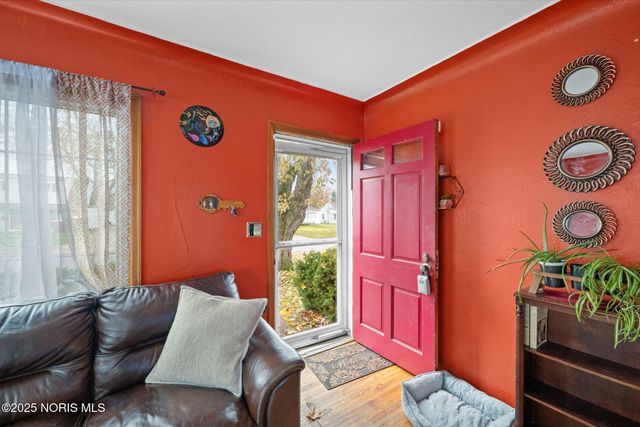 2842 Oak Grove Place, Toledo, OH 43613