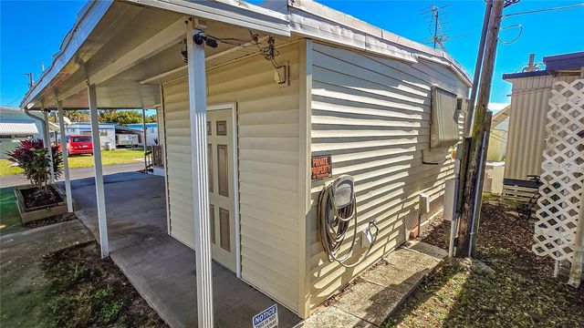 6109 CRESTON STREET, Zephyrhills, FL 33542