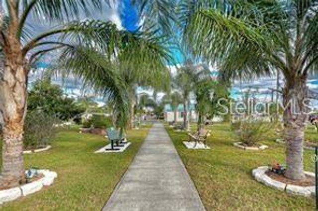 6109 CRESTON STREET, Zephyrhills, FL 33542