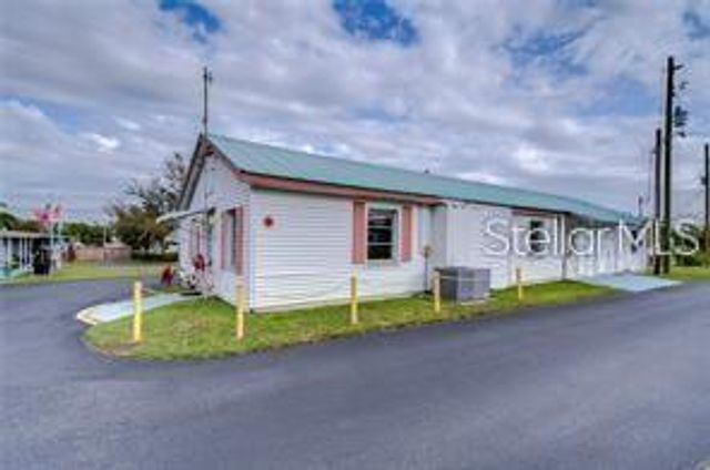 6109 CRESTON STREET, Zephyrhills, FL 33542