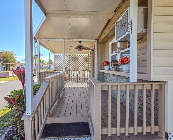 6109 CRESTON STREET, Zephyrhills, FL 33542