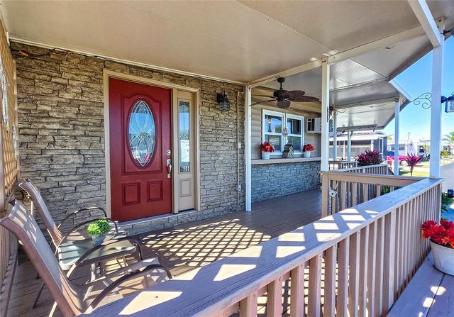 6109 CRESTON STREET, Zephyrhills, FL 33542