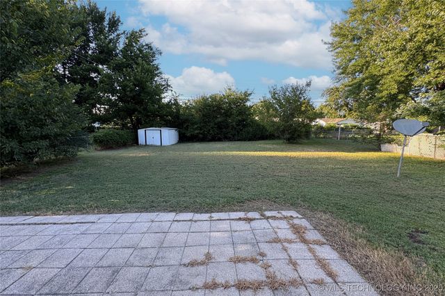 305 E Elm Street, Skiatook, OK 74070