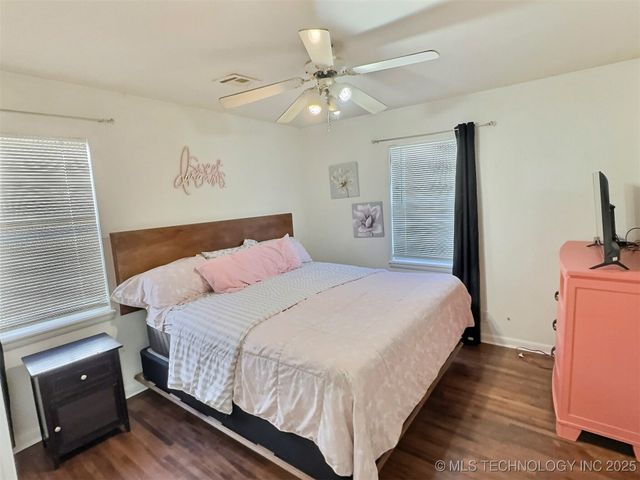 305 E Elm Street, Skiatook, OK 74070