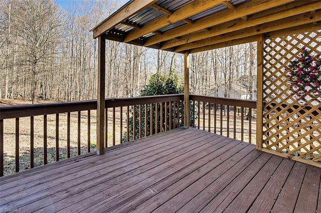 5560 Nightwood Drive, Randleman, NC 27317