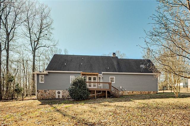 5560 Nightwood Drive, Randleman, NC 27317