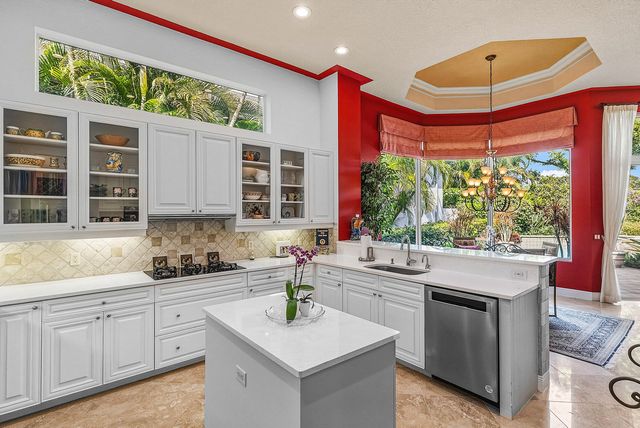 114 Vintage Isle Lane, Palm Beach Gardens, FL 33418