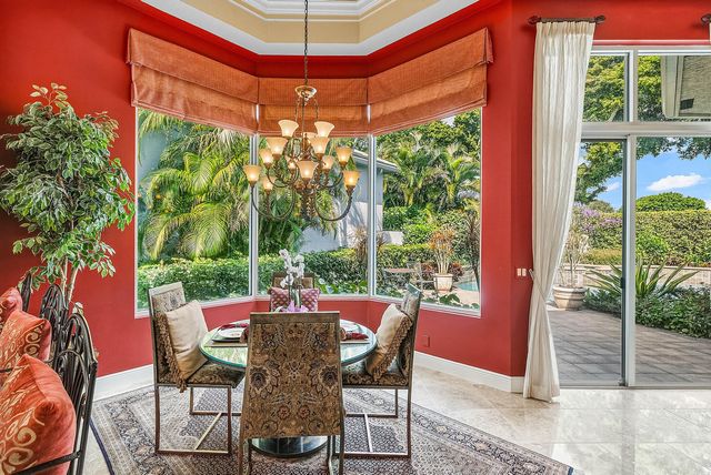 114 Vintage Isle Lane, Palm Beach Gardens, FL 33418