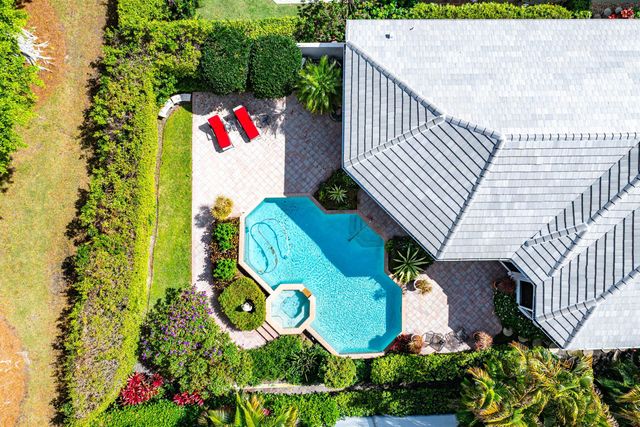 114 Vintage Isle Lane, Palm Beach Gardens, FL 33418