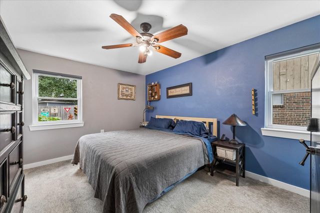 15811 Wandering Trail, Friendswood, TX 77546