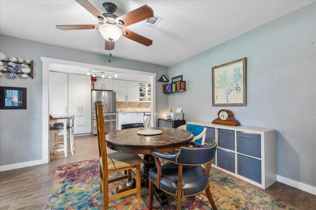 15811 Wandering Trail, Friendswood, TX 77546