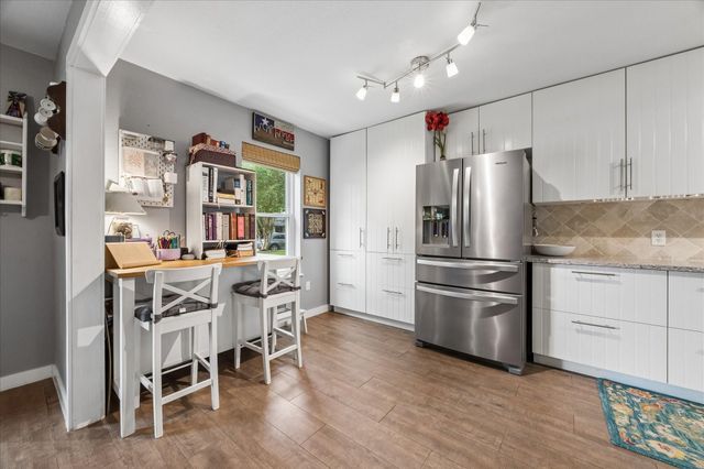 15811 Wandering Trail, Friendswood, TX 77546