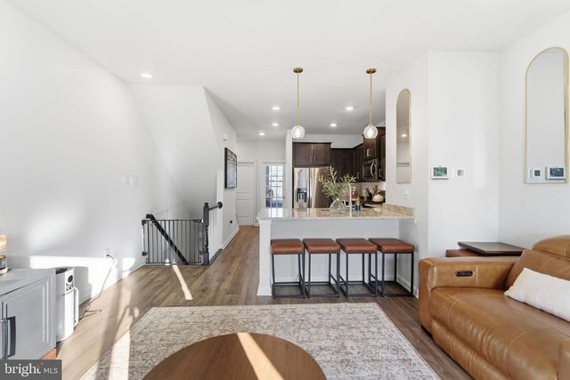 715 COURIER LN, Frederick, MD 21701