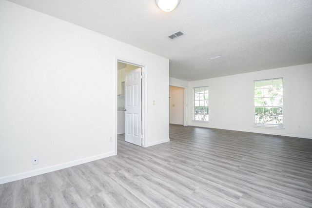 9535 Secretariat Drive, Houston, TX 77065