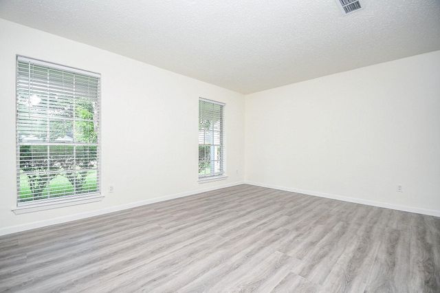 9535 Secretariat Drive, Houston, TX 77065