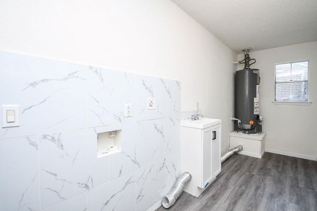 9535 Secretariat Drive, Houston, TX 77065