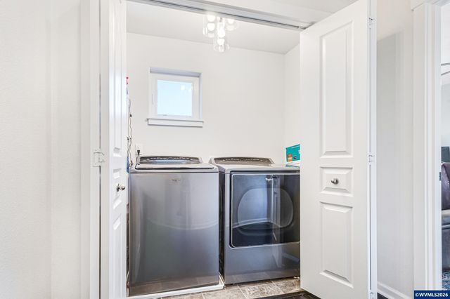 2432 Robbins Way Wy, Lebanon, OR 97355