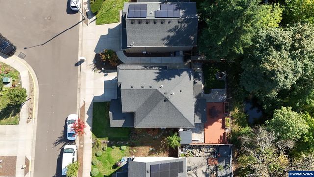 2432 Robbins Way Wy, Lebanon, OR 97355