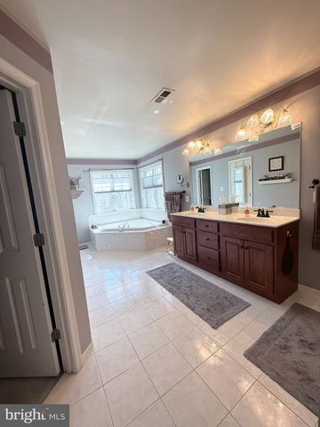 5735 BENT PINE PL, Waldorf, MD 20601