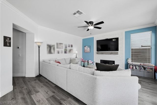 8212 Paseo Vista Drive, Las Vegas, NV 89128